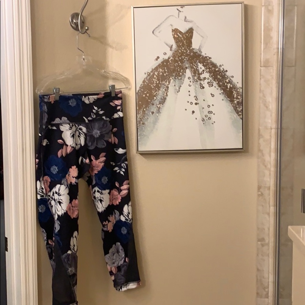 Old Navy Floral Print Legging